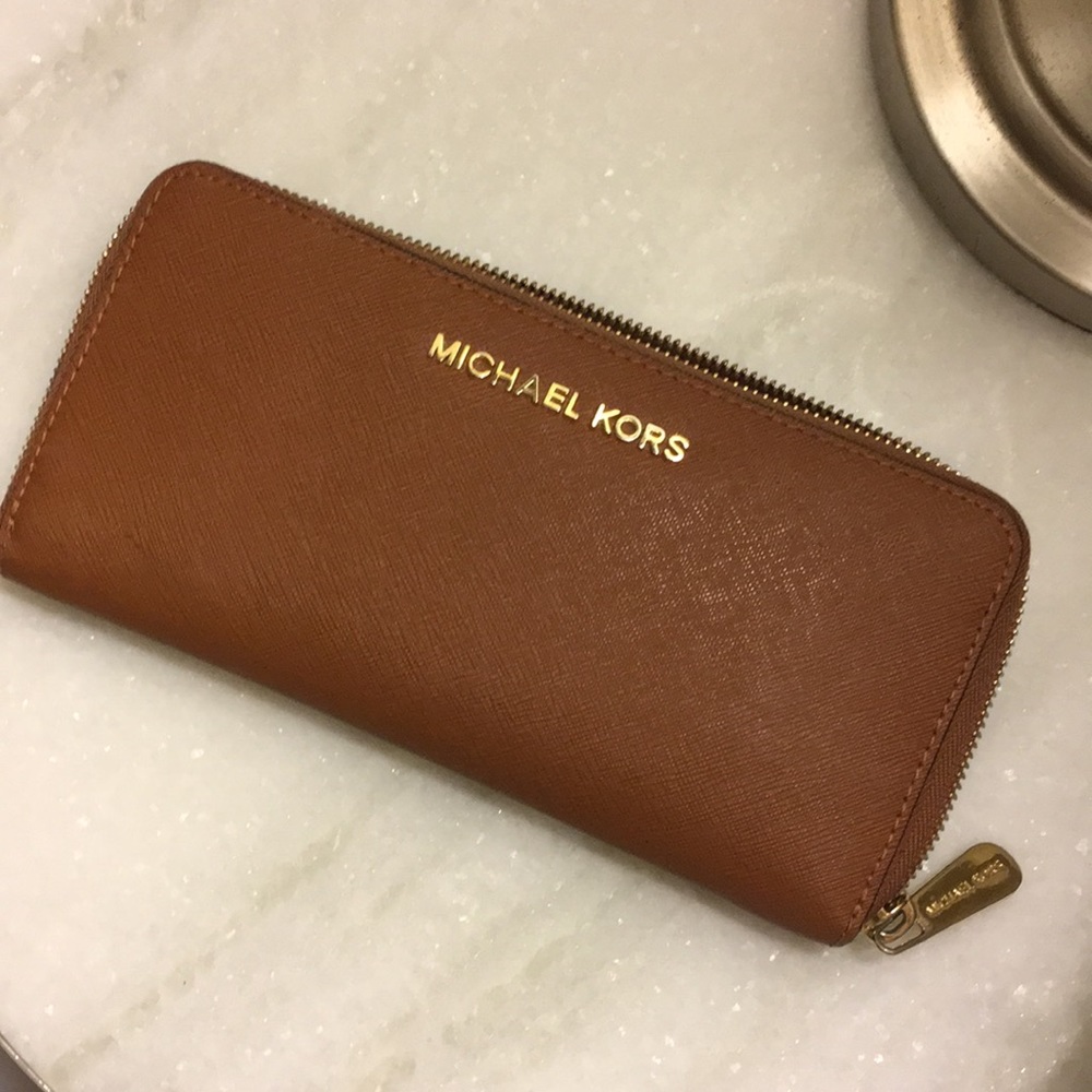Tan Michael kors wallet